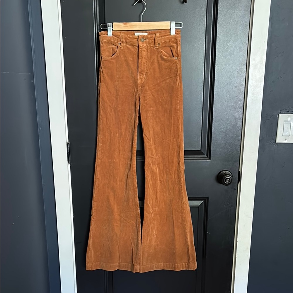 ROLLA'S Tan Corduroy Pants